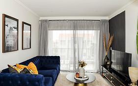 Eirini Elegant - Athena Apartment Fourways